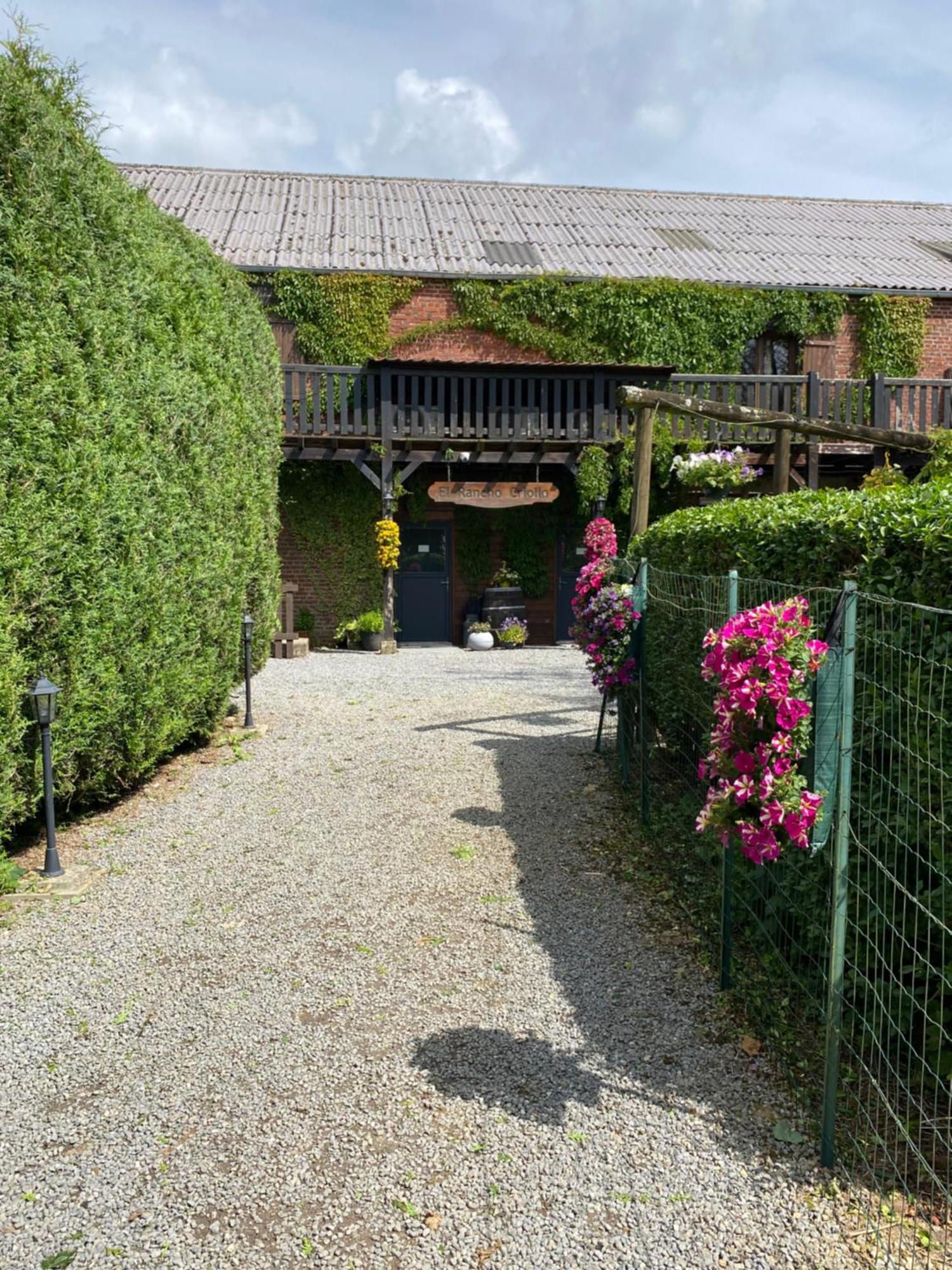 El Rancho Criollo Rooms And Gites Maubert-Fontaine Exteriér fotografie